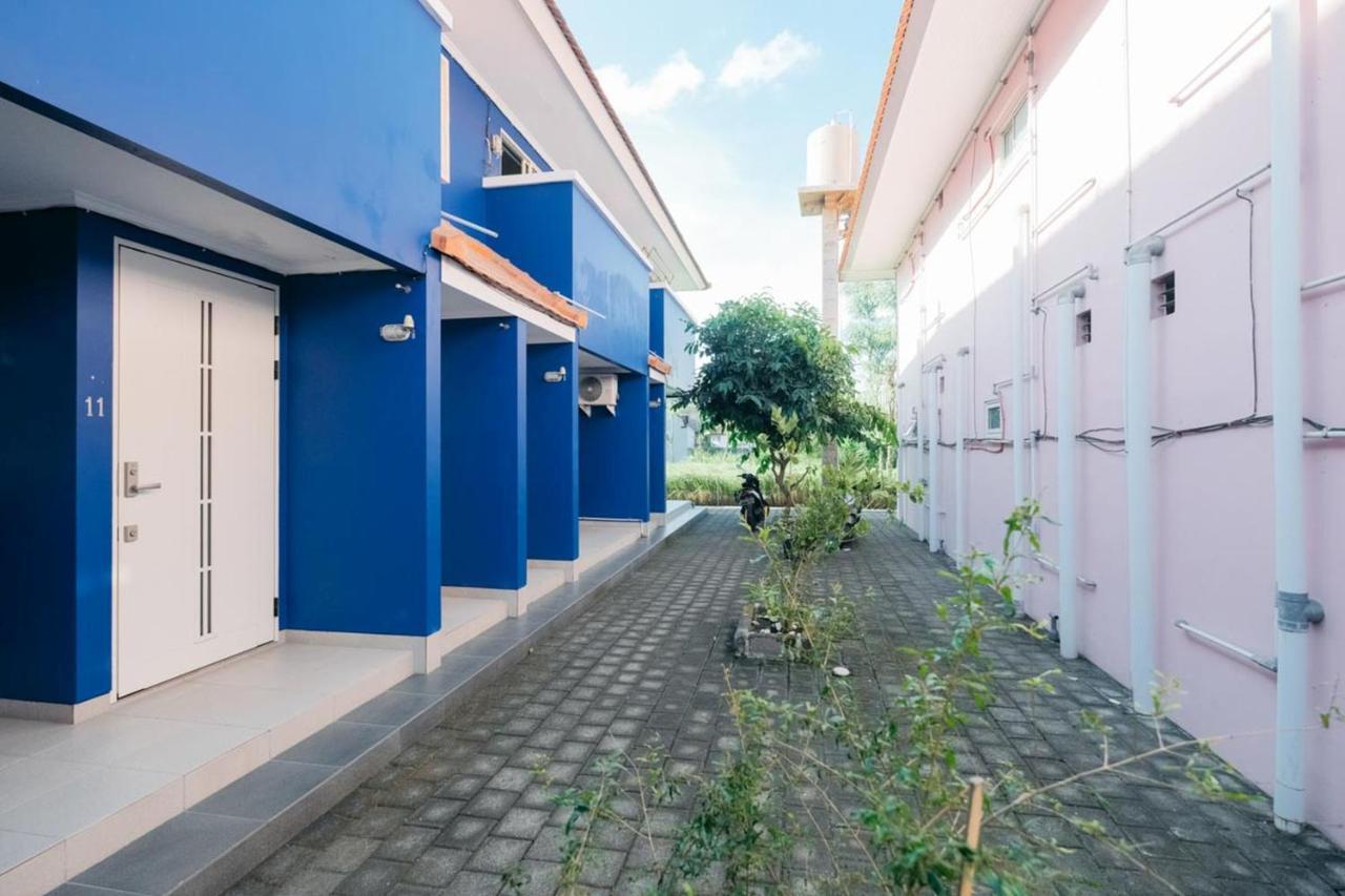 Reddoorz At Kawaii Apartment Jimbaran Balian Exterior photo